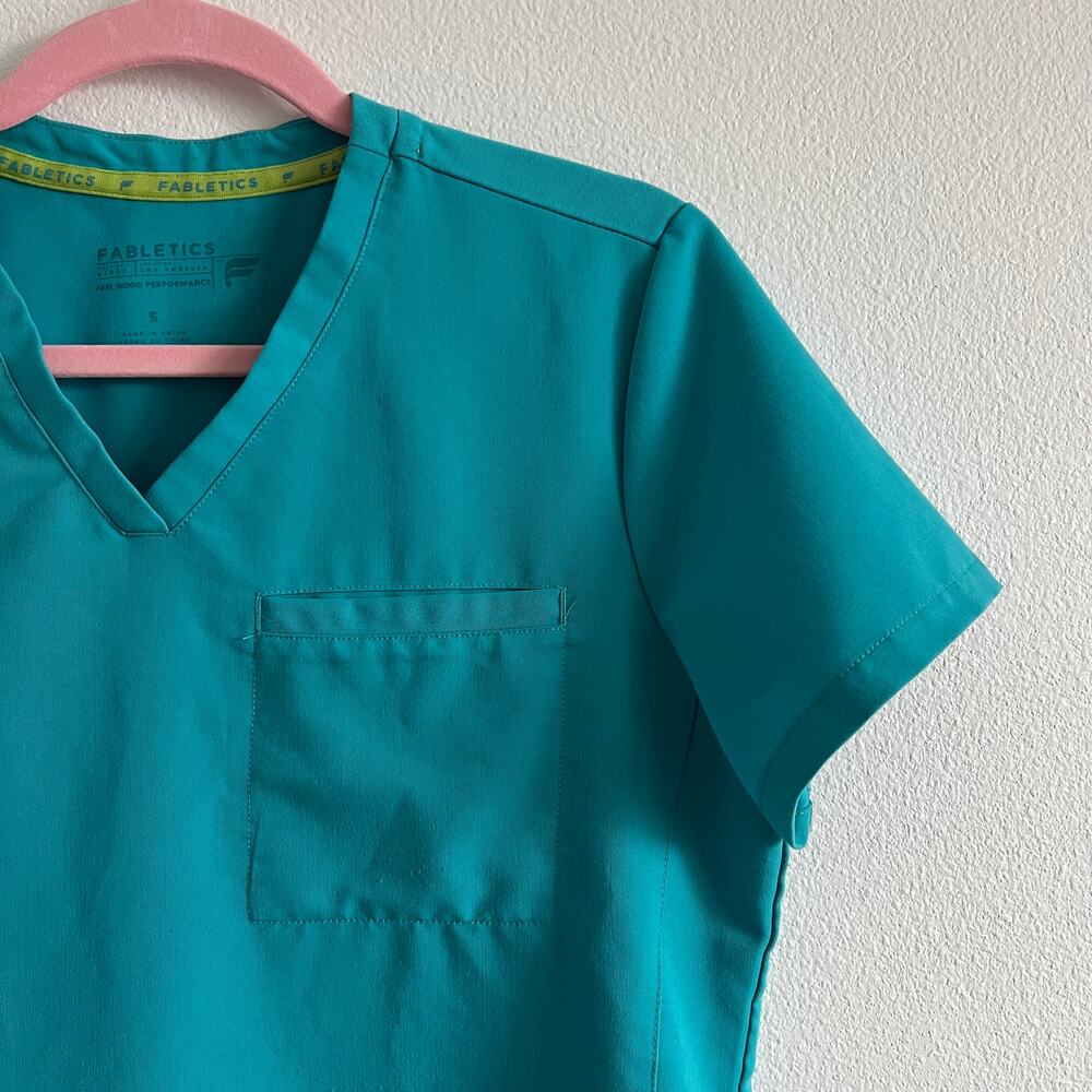 Fabletics Teal V-Neck Short-Sleeve Scrub Top S Single Pocket High-Performance - Picture 3 of 7